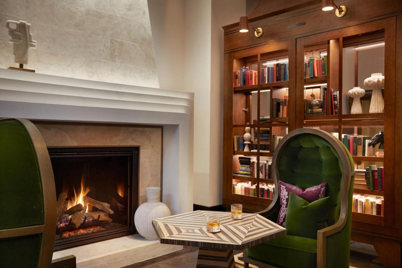The Plaza Hotel Pioneer Park El Paso Eksteriør bilde Library at The Ivy Hotel