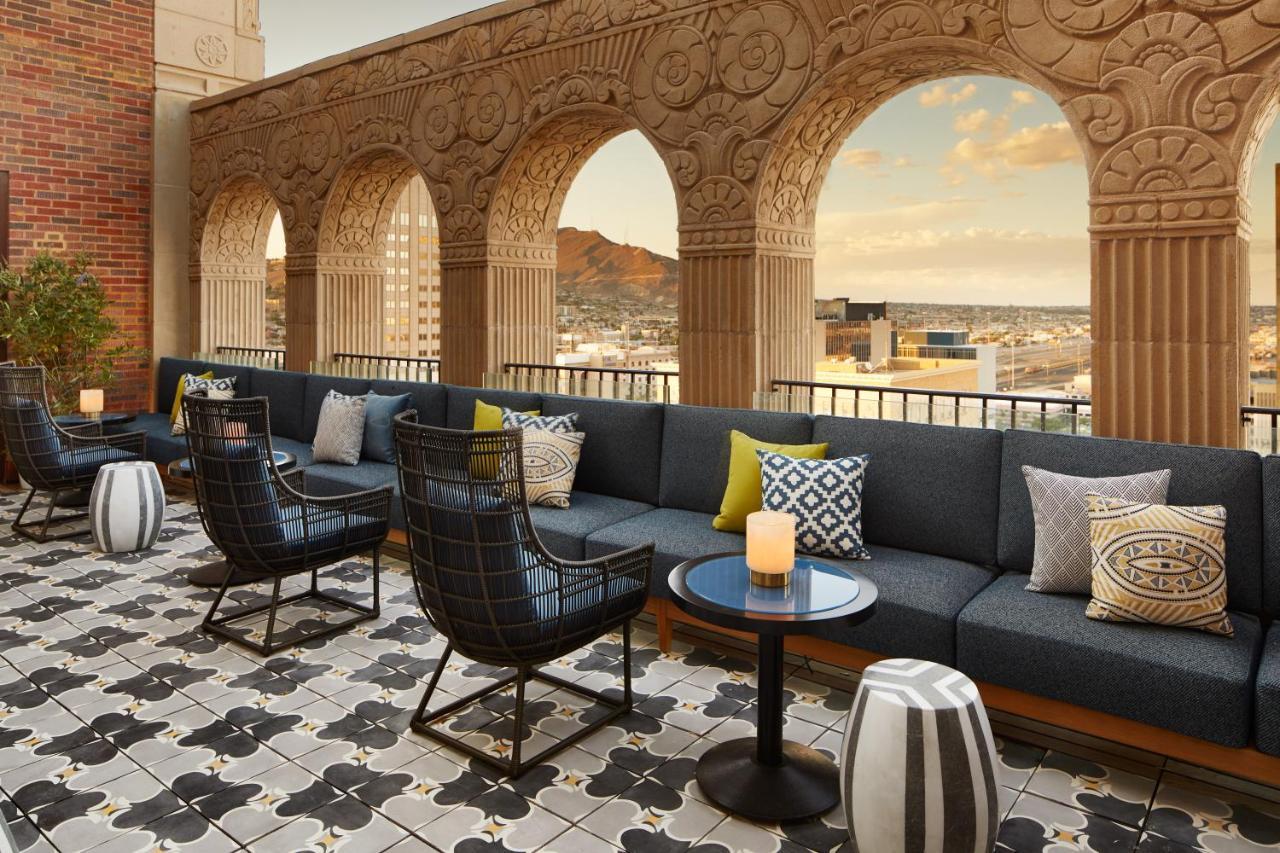The Plaza Hotel Pioneer Park El Paso Eksteriør bilde The rooftop lounge at the Hotel Valencia